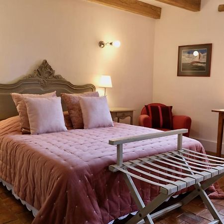 ホテル Manoir De L'Isle Ploumilliau エクステリア 写真